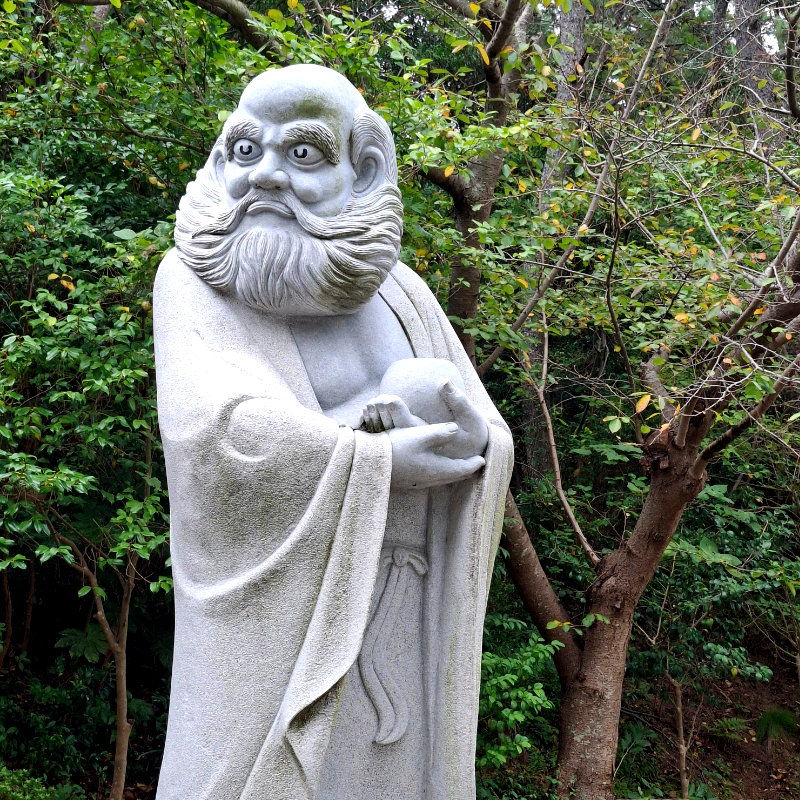 Statue Wise Man - travelgemskorea.com